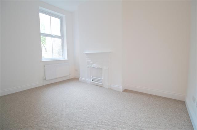  Image of 2 bedroom Flat to rent in Middle Lane London N8 at Middle Lane, London, N8