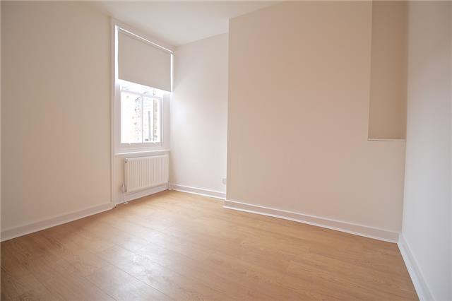  Image of 2 bedroom Flat to rent in Middle Lane London N8 at Middle Lane, London, N8