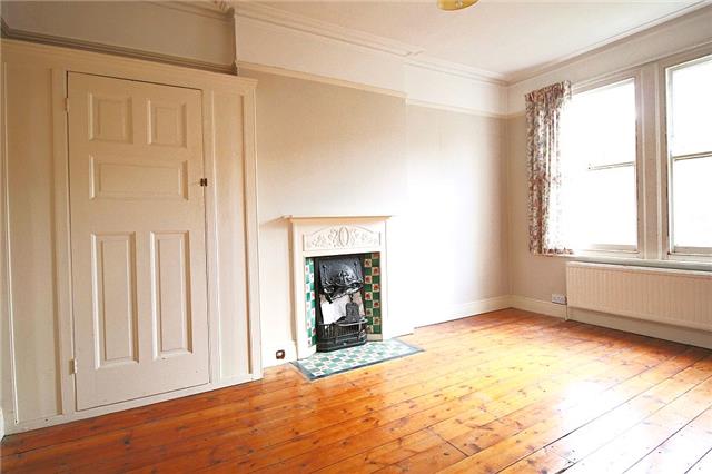  Image of 4 bedroom Houses to rent in Rokesly Avenue London N8 at Rokesly Avenue, London, N8