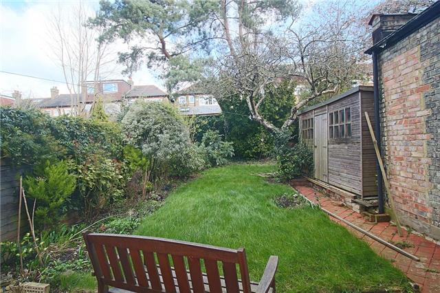  Image of 4 bedroom Houses to rent in Rokesly Avenue London N8 at Rokesly Avenue, London, N8
