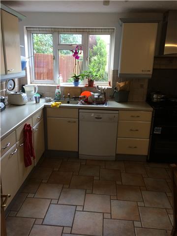  Image of 1 bedroom House Share to rent in Chelsfield Lane Orpington BR5 at Chelsfield Lane, Orpington, BR5