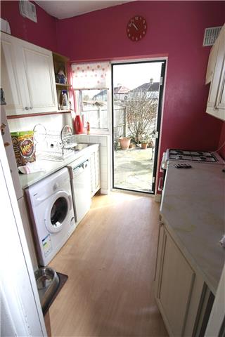  Image of 3 bedroom End of Terrace for sale in Rose Glen Romford RM7 at Rose Glen, Romford, RM7