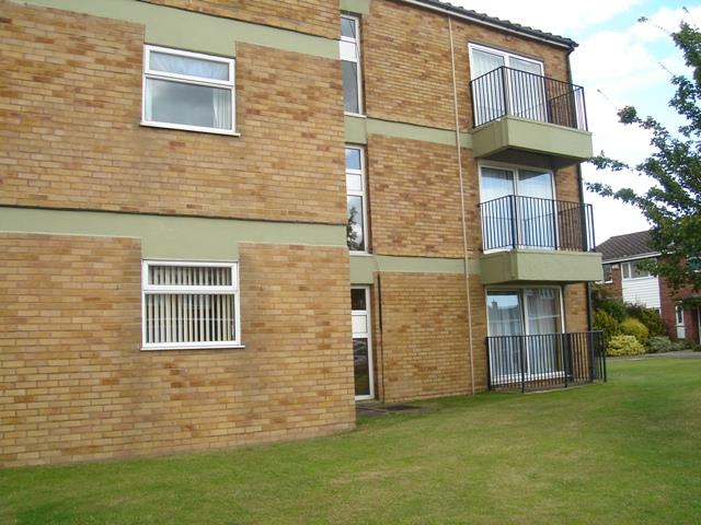  Image of 1 bedroom Ground Flat to rent in Golden Vale Churchdown Gloucester GL3 at Golden Vale, Churchdown, Gloucester, GL3