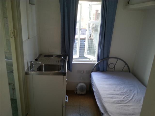  Image of Studio flat to rent in Montagu Square London W1H at Montagu Square, London, W1H