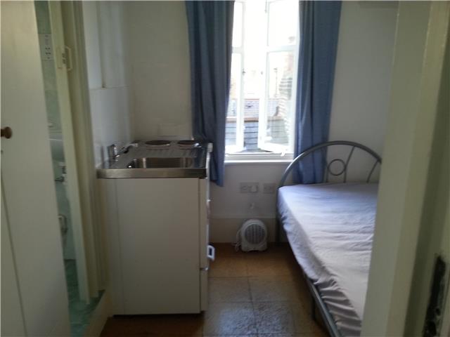  Image of Studio flat to rent in Montagu Square London W1H at Montagu Square, London, W1H