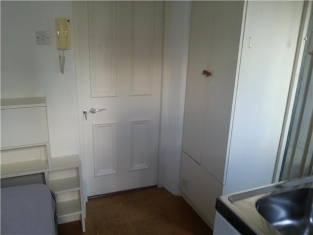  Image of Studio flat to rent in Montagu Square London W1H at Montagu Square, London, W1H