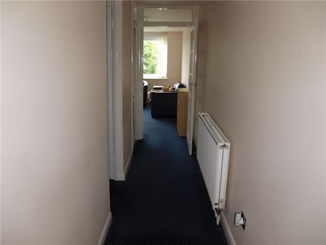  Image of 1 bedroom Flat to rent in Brackenhill Close Bromley BR1 at Brackenhill Close, Bromley, BR1