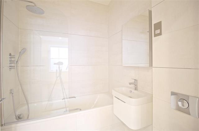  Image of 1 bedroom Flat to rent in Shepherds Hill London N6 at Shepherds Hill, London, N6