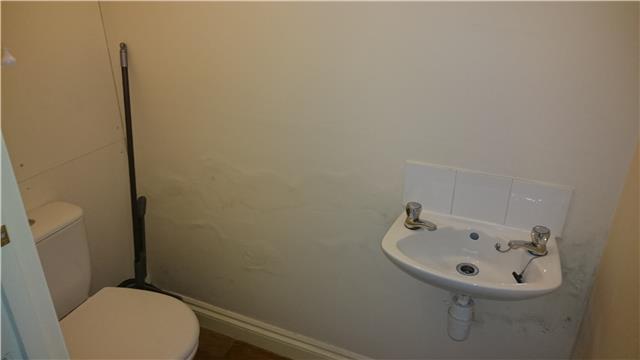  Image of Shop to rent in Port Street Evesham WR11 at Port Street, Evesham, WR11