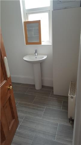  Image of 3 bedroom Shared Accommodation to rent in Hamilton Gardens Mutley Plymouth PL4 at Hamilton Garens, Mutley, Plymouth, PL4 6PQ