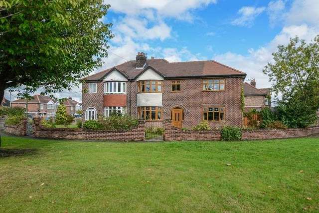  Image of 4 bedroom Detached house for sale in Withers Avenue Warrington WA2 at Withers Avenue  Warrington, WA2 8EU