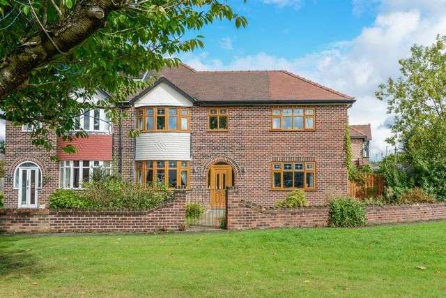  Image of 4 bedroom Detached house for sale in Withers Avenue Warrington WA2 at Withers Avenue  Warrington, WA2 8EU