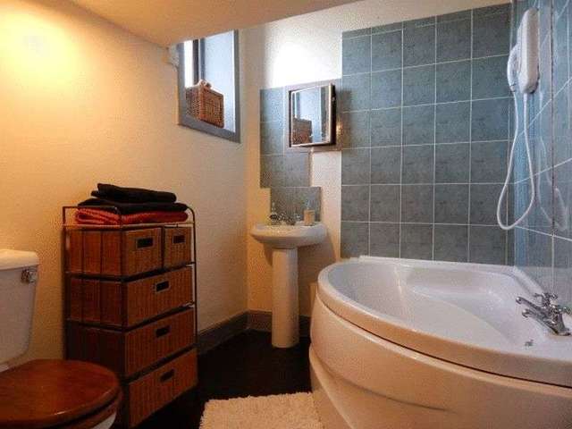  Image of 3 bedroom Terraced house for sale in Violet Bank Bathgate EH48 at Violet Bank  Bathgate, EH48 1QB