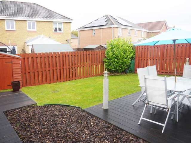  Image of 3 bedroom Detached house for sale in Dalziel Grove Cambuslang Glasgow G72 at Dalziel Grove  Cambuslang, G72 7UY