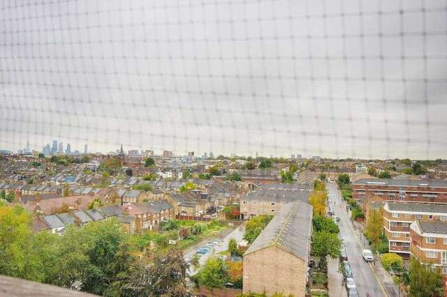  Image of 1 bedroom Flat for sale in Daubeney Road London E5 at 172 Daubeney Road  London, E5 0EN