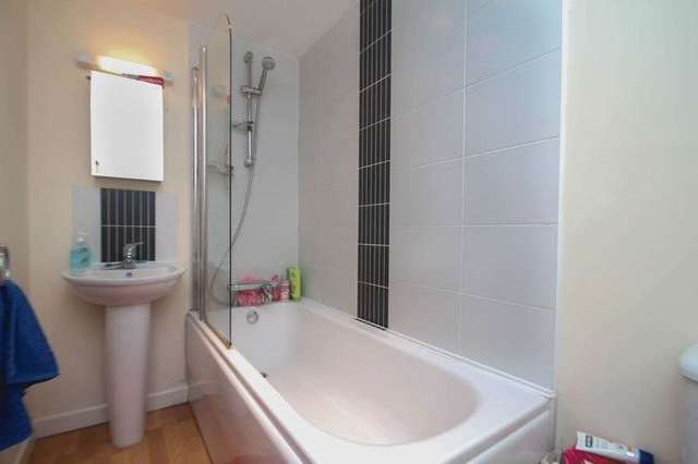  Image of 2 bedroom Flat to rent in Charlotte Street Crediton EX17 at Charlotte Street  Crediton, EX17 3FE