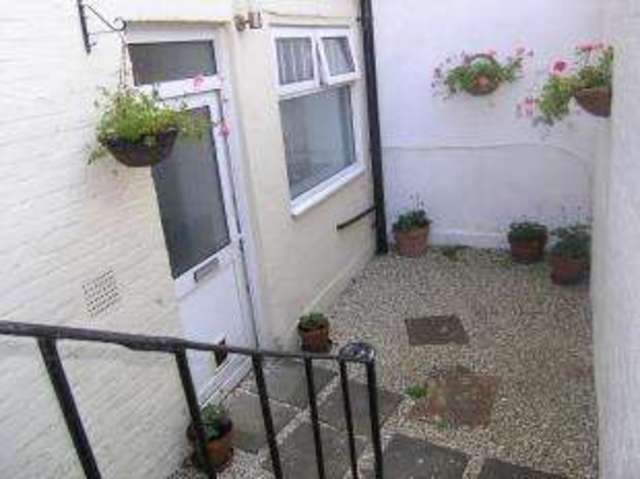  Image of 2 bedroom Flat for sale in Kent Road Southsea PO5 at 22 Kent Road Southsea Portsmouth, PO5 3EU