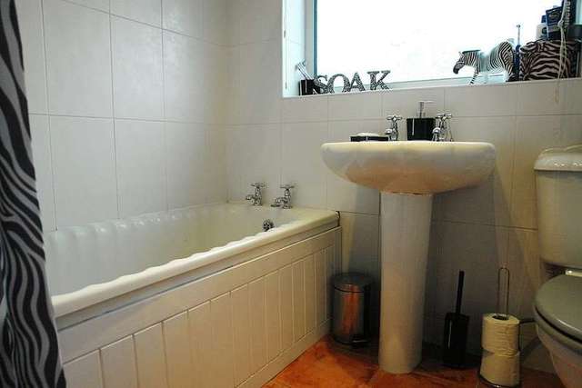  Image of 3 bedroom Town House for sale in Turf Lane Royton Oldham OL2 at Royton Oldham Lancashire, OL2 6BY