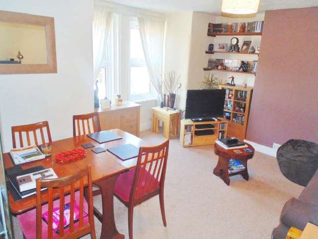  Image of 1 bedroom Flat for sale in Testwood Road Southampton SO15 at Freemantle  Southampton, SO15 8RN
