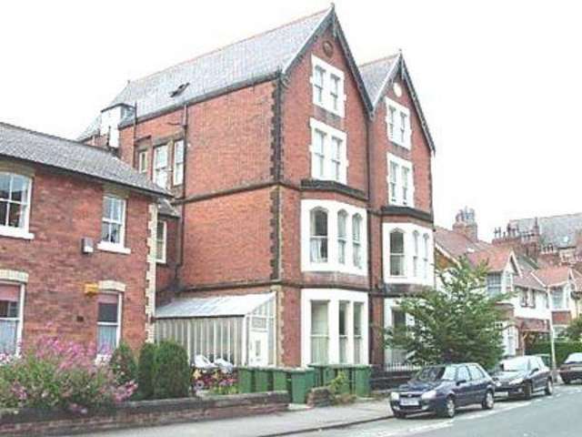  Image of 1 bedroom Apartment to rent in Grosvenor Road Scarborough YO11 at Scarborough, YO11 2LZ