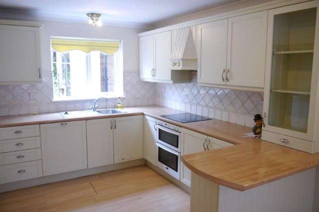  Image of 4 bedroom Detached house to rent in Holyrood Great Holm Milton Keynes MK8 at Holyrood Great Holm Milton Keynes, MK8 9AF