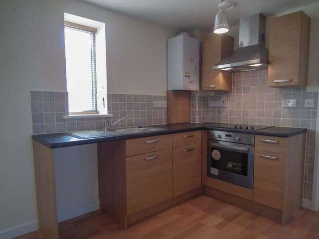  Image of 2 bedroom Flat to rent in Charlotte Street Crediton EX17 at Charlotte Street  Crediton, EX17 3FE