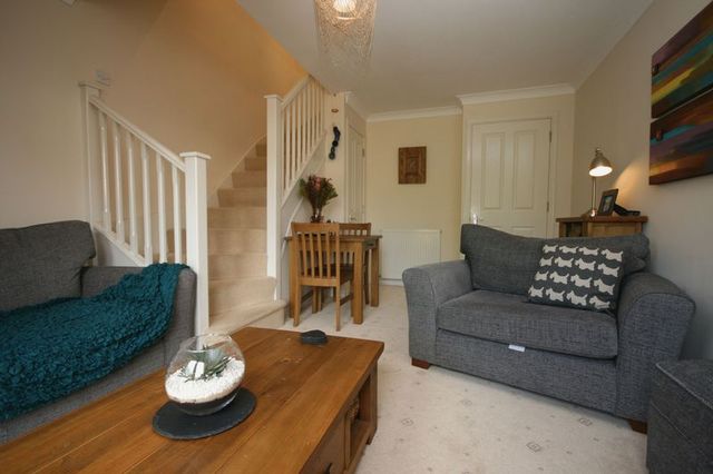  Image of 2 bedroom Terraced house to rent in Hillside Grove Bo