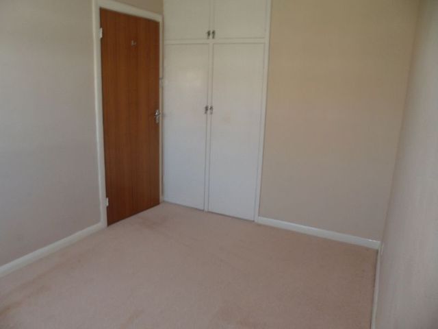  Image of 2 bedroom Flat to rent in Mead Close Paignton TQ3 at Mead Close  Paignton, TQ3 2PS