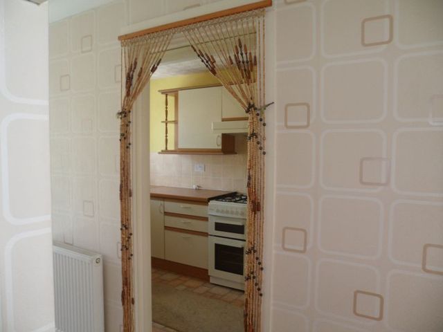  Image of 2 bedroom Flat to rent in Mead Close Paignton TQ3 at Mead Close  Paignton, TQ3 2PS