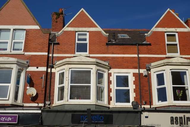  Image of 1 bedroom Apartment to rent in Clifton Street Lytham St. Annes FY8 at Clifton Street  Lytham St Annes, FY8 5EP