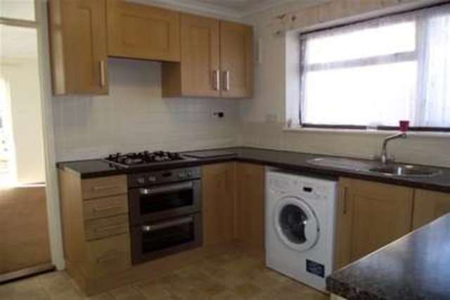  Image of 2 bedroom Bungalow to rent in Abbots Way Fareham PO15 at Fareham, PO15 5BX