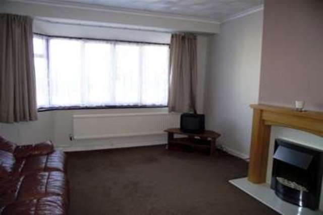  Image of 2 bedroom Bungalow to rent in Abbots Way Fareham PO15 at Fareham, PO15 5BX
