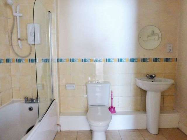  Image of 2 bedroom Flat for sale in Abington Drive Banks Southport PR9 at Abington Drive Banks Southport, PR9 8GZ