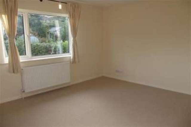  Image of 3 bedroom Bungalow to rent in Alfred Avenue Mapperley Nottingham NG3 at Nottingham, NG3 6GY