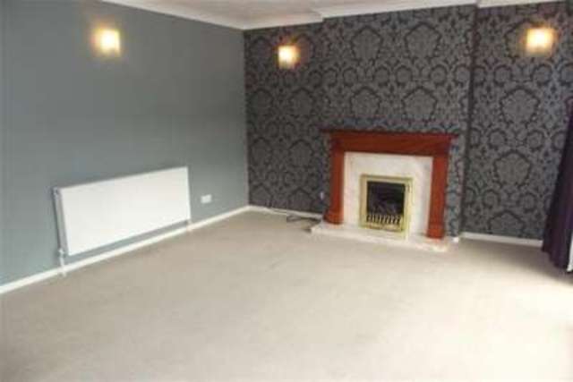  Image of 3 bedroom Bungalow to rent in Alfred Avenue Mapperley Nottingham NG3 at Nottingham, NG3 6GY