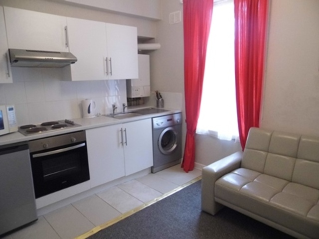  Image of 1 bedroom Flat to rent in Allanpark Street Largs KA30 at Largs North Ayrshire North Ayrshire, KA30 9AG