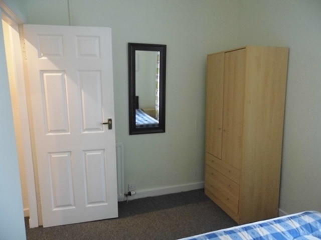  Image of 1 bedroom Flat to rent in Allanpark Street Largs KA30 at Largs North Ayrshire North Ayrshire, KA30 9AG