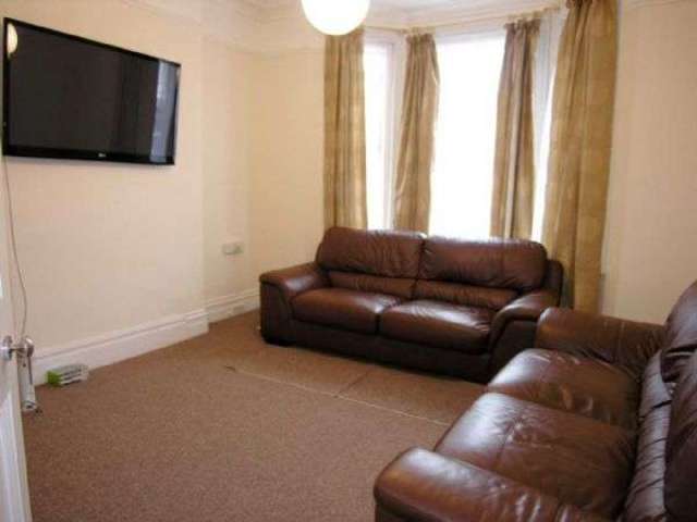 Image of 4 bedroom Detached house for sale in Alma Road Winton Bournemouth BH9 at Alma Road Winton Bournemouth, BH9 1AE