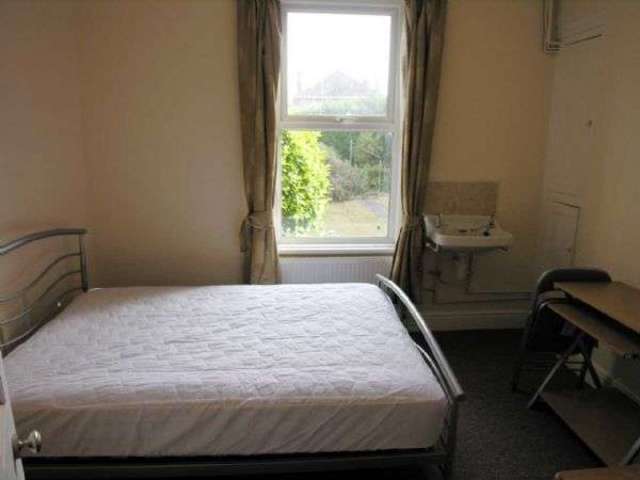  Image of 4 bedroom Detached house for sale in Alma Road Winton Bournemouth BH9 at Alma Road Winton Bournemouth, BH9 1AE