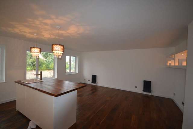  Image of 2 bedroom Apartment to rent in Amsterdam Road London E14 at Amsterdam Road Canary Wharf London, E14 3UX