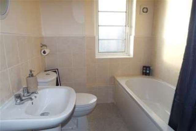  Image of 2 bedroom Flat to rent in Arundel Court Norwich NR2 at Norwich, NR2 2LG