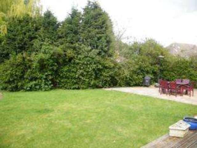  Image of 4 bedroom Detached house for sale in Ashtree Road Oadby Leicester LE2 at Oadby Leicester Oadby, LE2 5TB