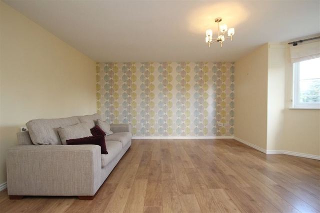  Image of 2 bedroom Flat to rent in Avondale Grove East Kilbride Glasgow G74 at East Kilbride South Lanarkshire South Lanarkshire, G74 1BF