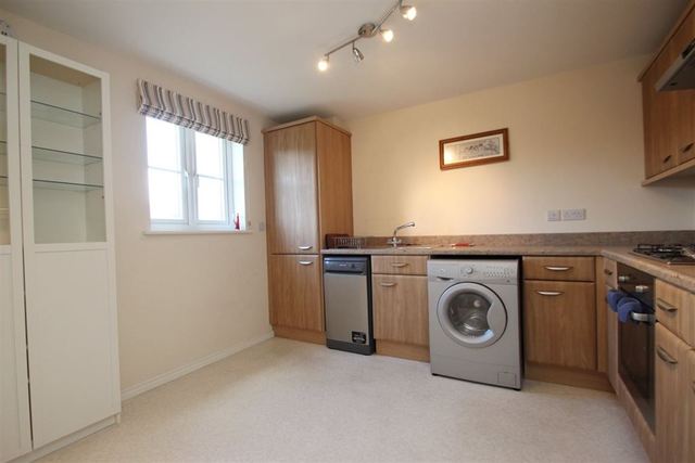  Image of 2 bedroom Flat to rent in Avondale Grove East Kilbride Glasgow G74 at East Kilbride South Lanarkshire South Lanarkshire, G74 1BF