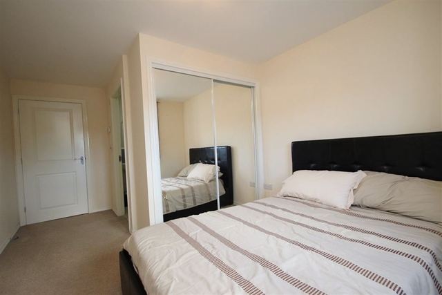  Image of 2 bedroom Flat to rent in Avondale Grove East Kilbride Glasgow G74 at East Kilbride South Lanarkshire South Lanarkshire, G74 1BF