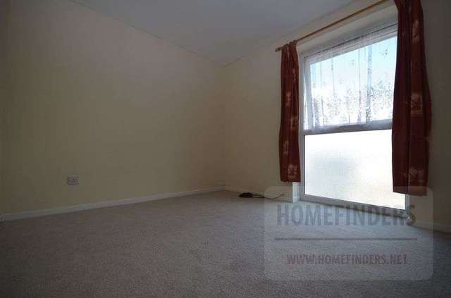  Image of 2 bedroom Flat to rent in Aylesbury Close London E7 at Aylesbury Close  London, E7 9AU