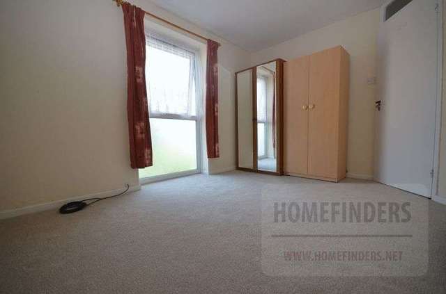  Image of 2 bedroom Flat to rent in Aylesbury Close London E7 at Aylesbury Close  London, E7 9AU