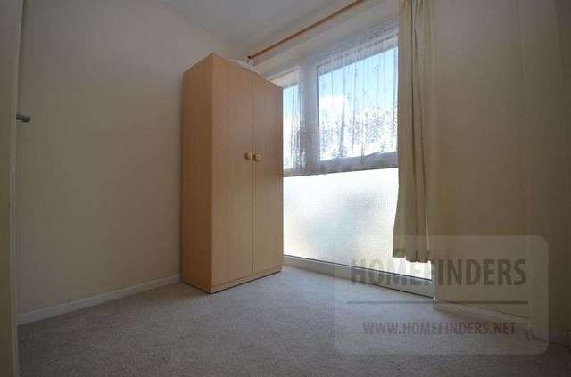  Image of 2 bedroom Flat to rent in Aylesbury Close London E7 at Aylesbury Close  London, E7 9AU