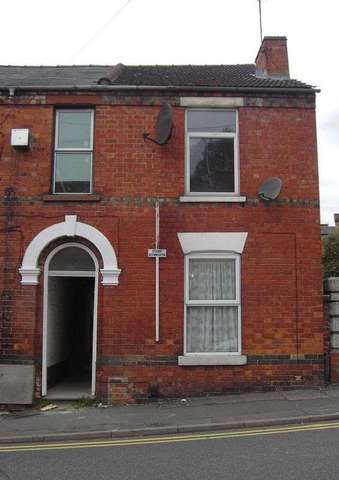  Image of 3 bedroom Terraced house to rent in Baggholme Road Lincoln LN2 at Baggholme Road  Lincoln, LN2 5BQ