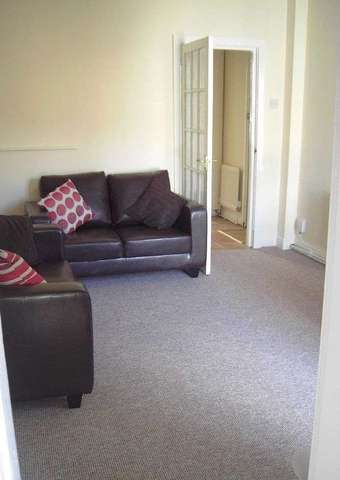 Image of 3 bedroom Terraced house to rent in Baggholme Road Lincoln LN2 at Baggholme Road  Lincoln, LN2 5BQ